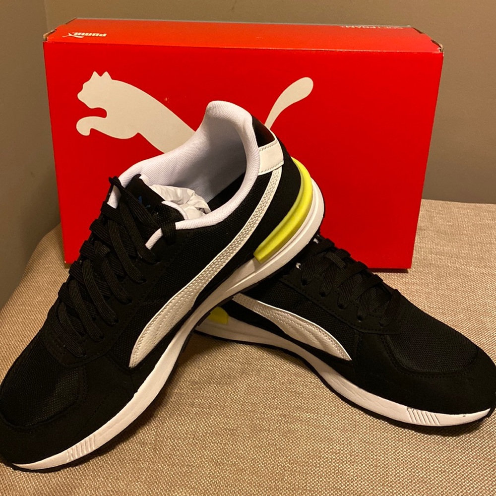 New- Puma Graviton sneakers